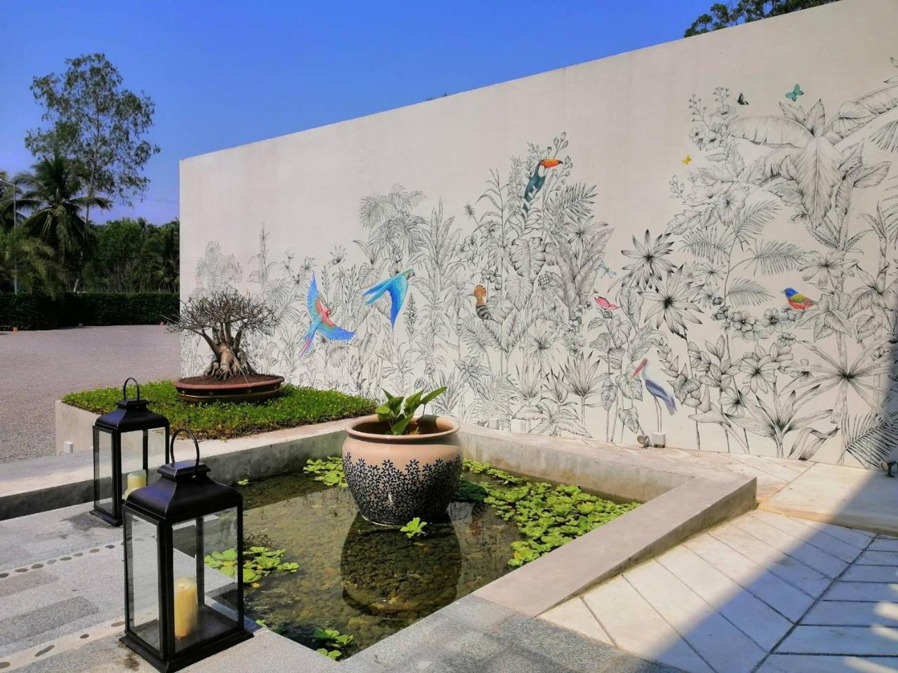Tungtong Beach Villas Thap Sakae Екстериор снимка