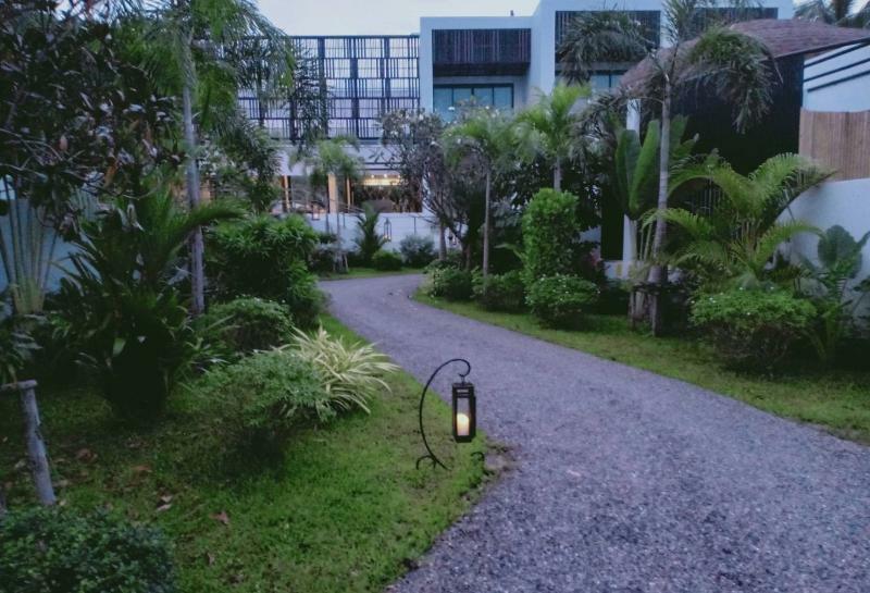 Tungtong Beach Villas Thap Sakae Екстериор снимка